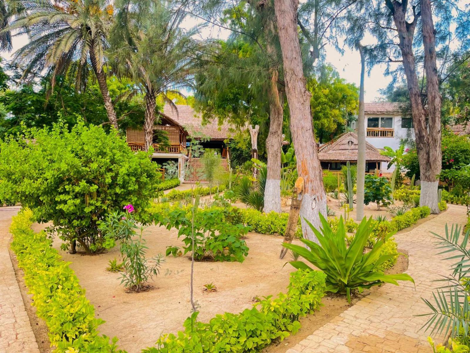 Vovo Telo Lodge Toliara Extérieur photo