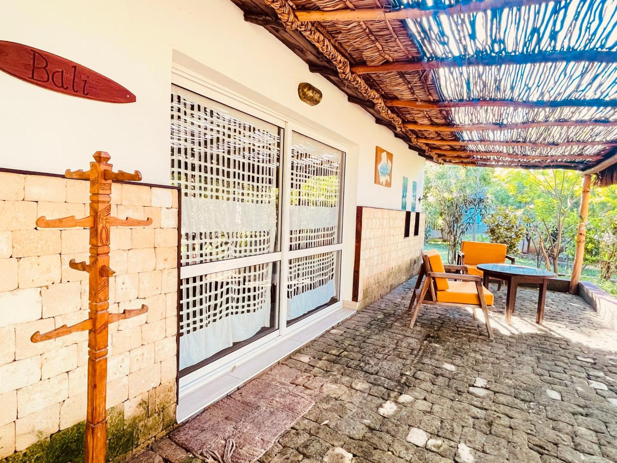 Vovo Telo Lodge Toliara Extérieur photo
