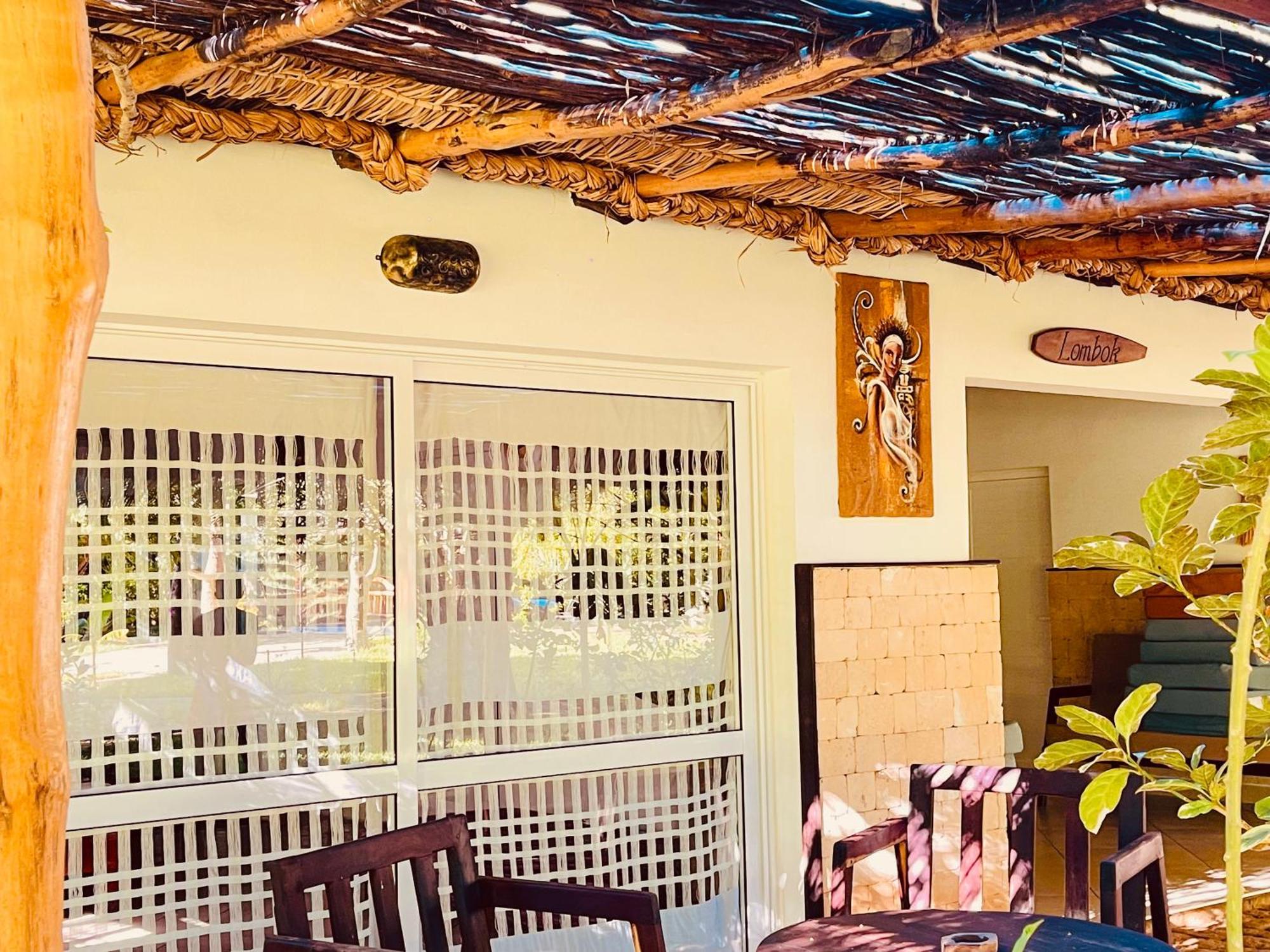 Vovo Telo Lodge Toliara Extérieur photo