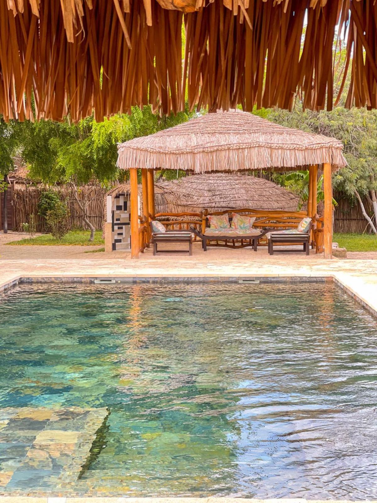 Vovo Telo Lodge Toliara Extérieur photo