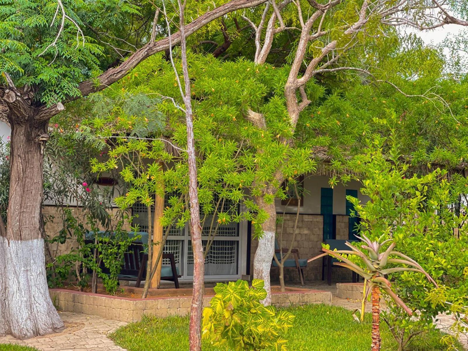 Vovo Telo Lodge Toliara Extérieur photo